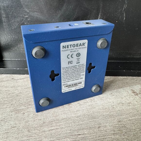5/$25 Netgear ProSAFE 5 Port 10/100 Switch FS105 v3 EUC - Picture 4 of 7